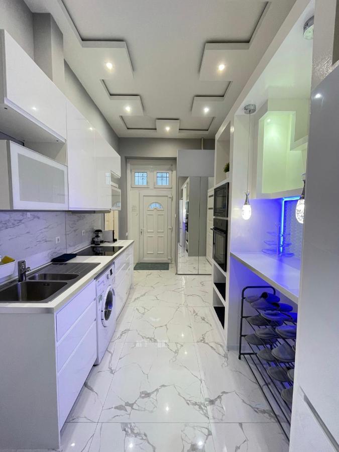 Deluxe Sapphire Residency - 4 Bedrooms Budapest Exterior photo